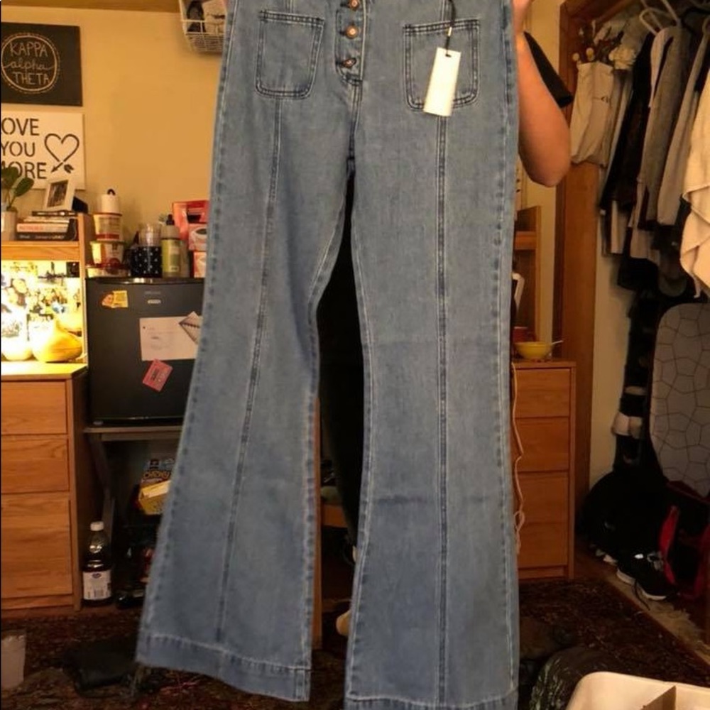 High waisted bell bottom jeans, size 27